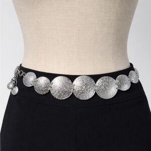Chicos Silver Toned Concha Statement Belt XL
